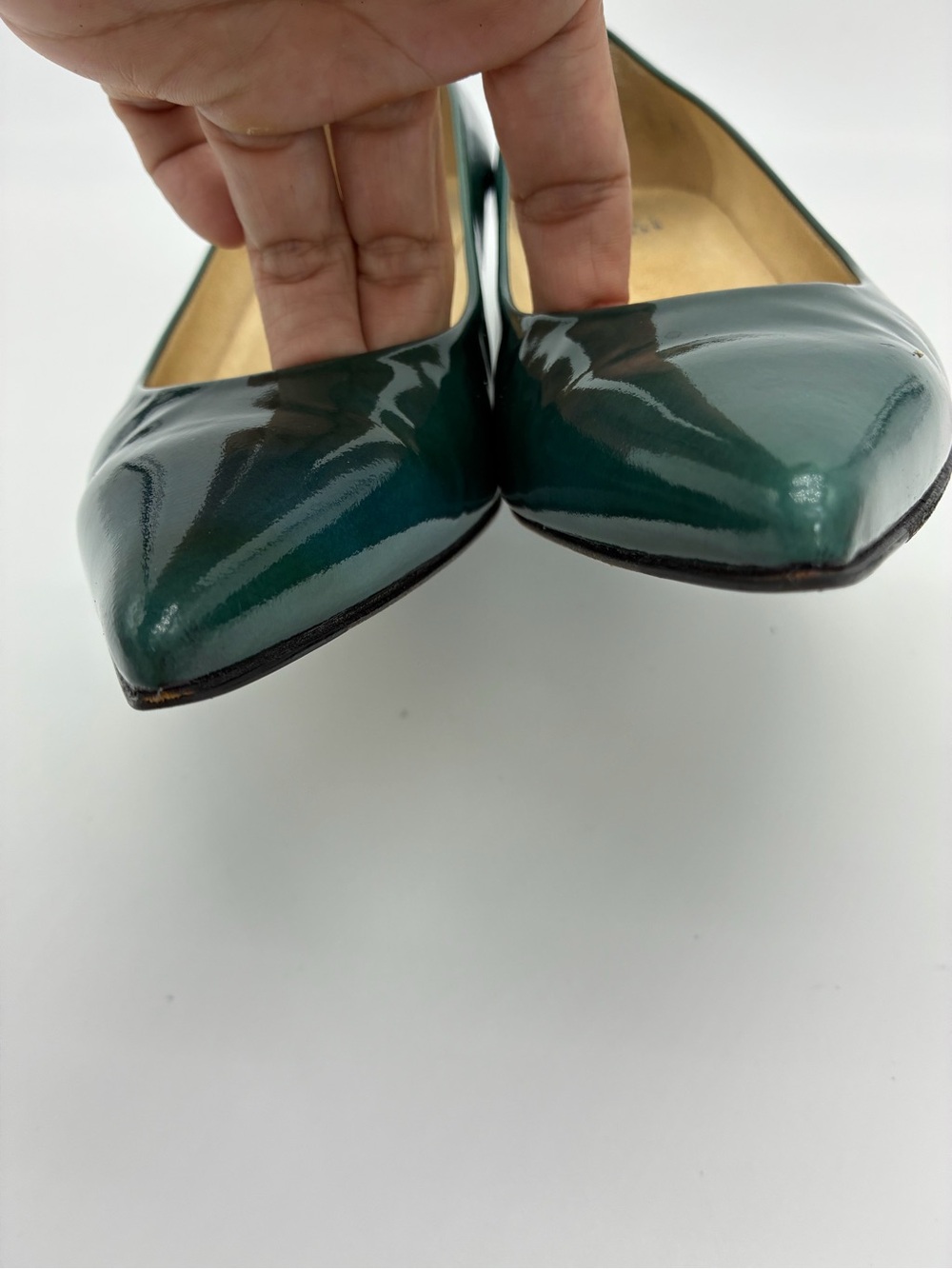Stuart Weitzman Emerald Patent Leather Kitten Heel Pumps Sz 7 - Picture 7 of 10